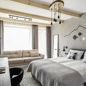 Biala Owca Bed and breakfast